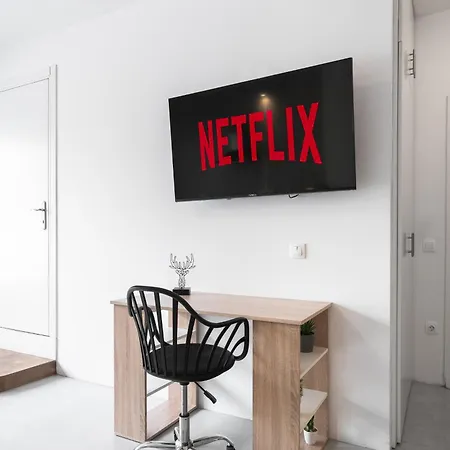 Apartament Bohemian, The Luxury