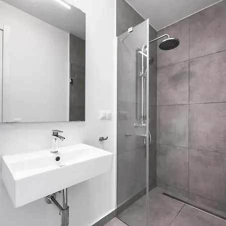 Apartament Bohemian, The Luxury